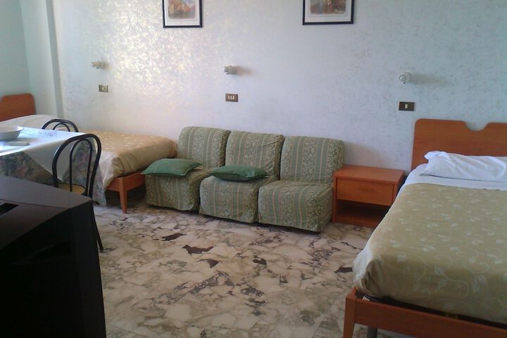 Room 10 of 54
