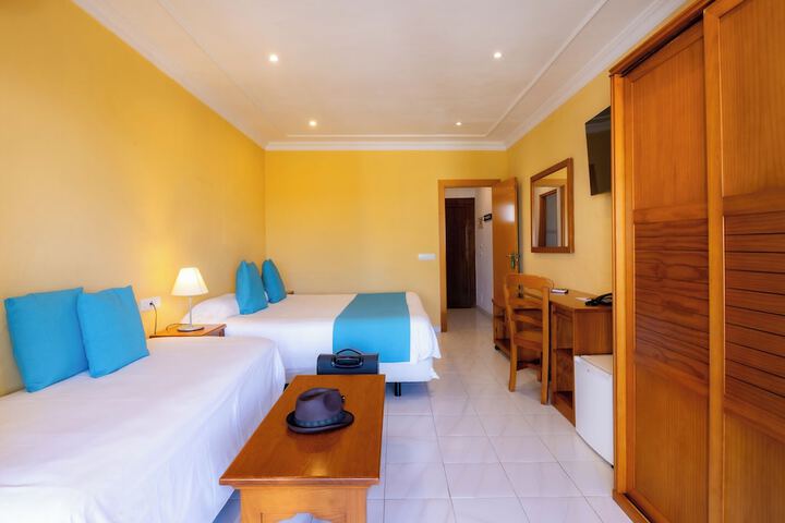 Room 30 of 132