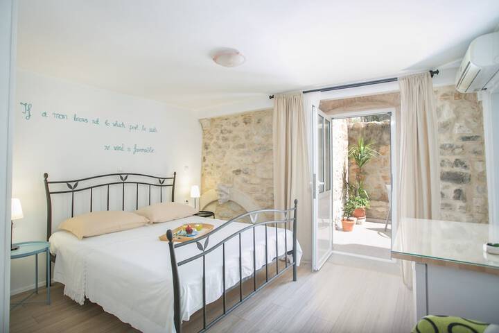 Rooms Dina