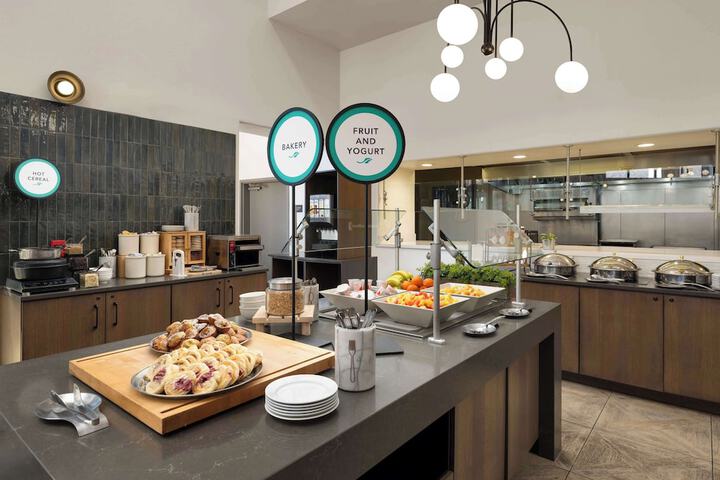 Breakfast area