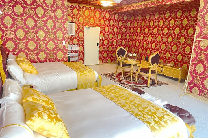 Room 79 of 185