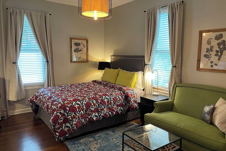 Room 10 of 31