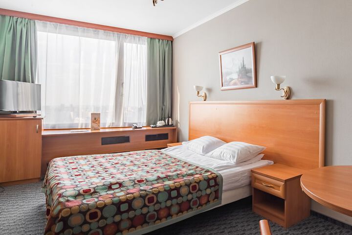 Room 13 of 49