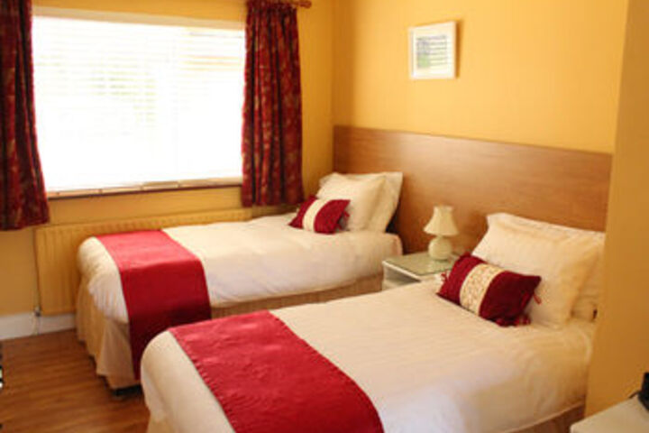 Room 13 of 27