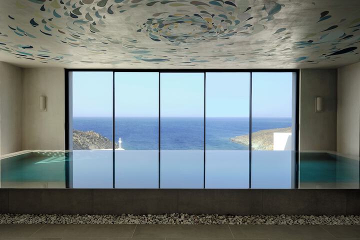 Pool 125 of 190