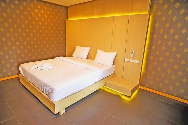 Room 27 of 59
