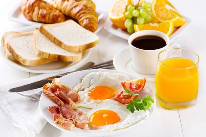 Breakfast/Coffee Service 79 of 89