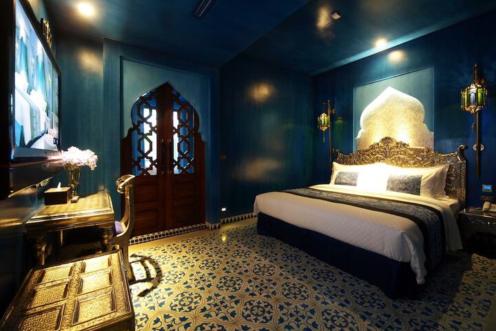 Room 14 of 150
