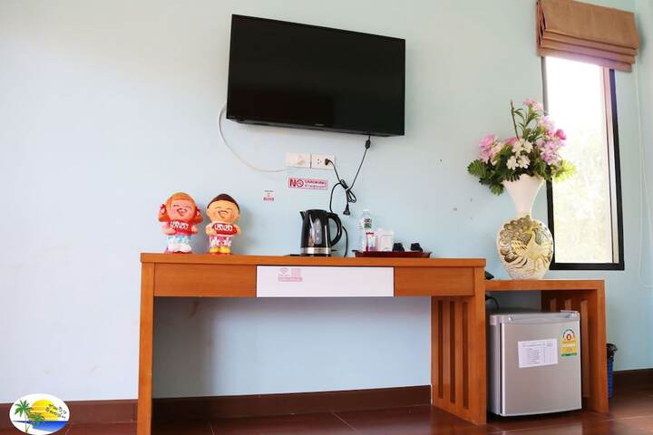 Room 6 of 107