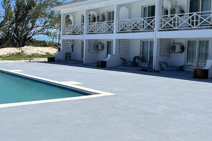 Pools & Facilities