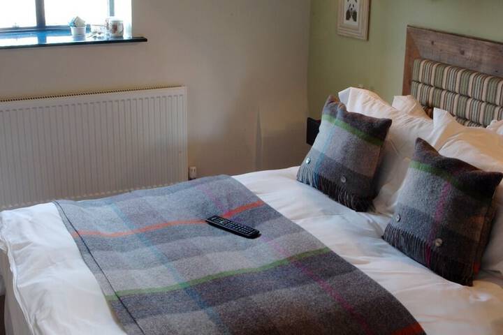 Room 4 of 26