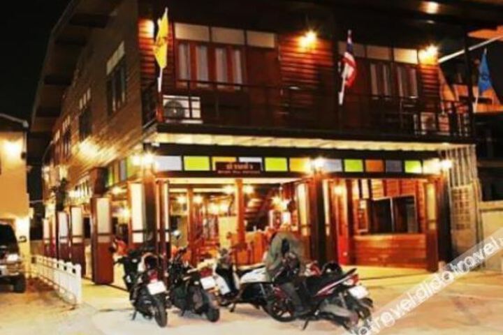 Baan Yaa House Pattaya