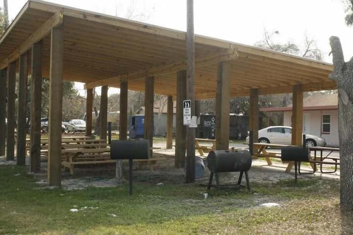 BBQ/picnic area