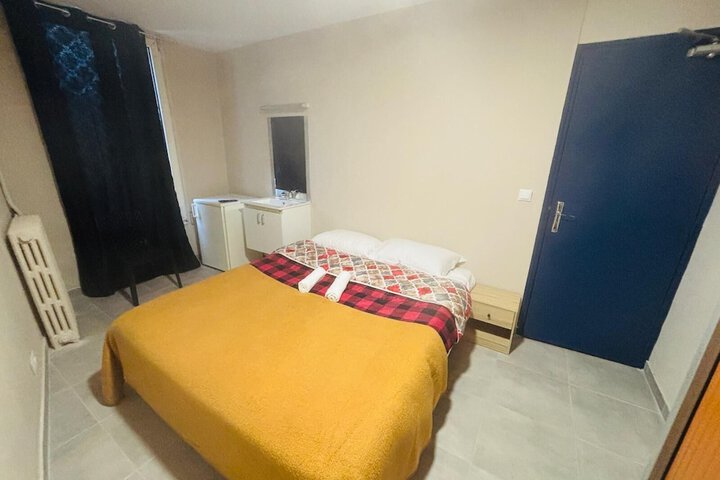 Room 3 of 14
