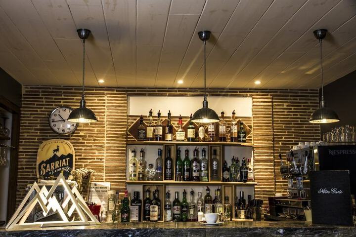 Lounge 56 of 71