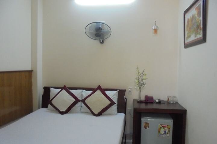 Room 2 of 55