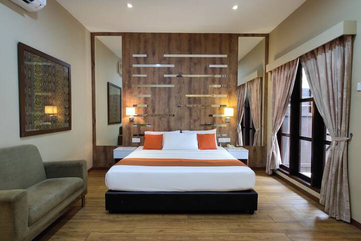 Room 17 of 414