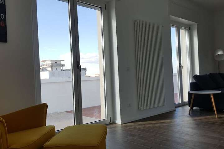Room 11 of 19