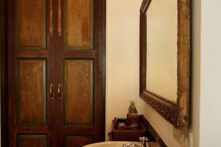 Room 20 of 40