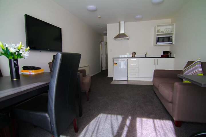 Room 53 of 76