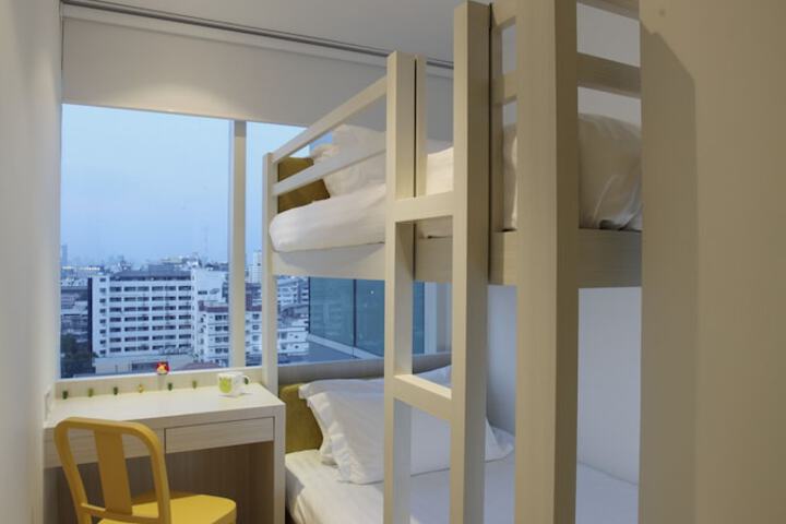 Room 72 of 135
