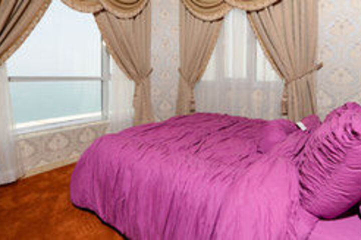 Room 20 of 38