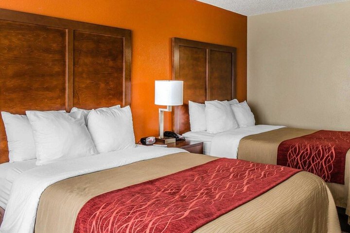 2 Double Beds (5 of 7)