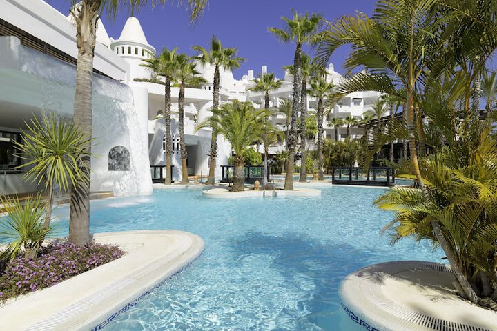 Pool 42 of 109