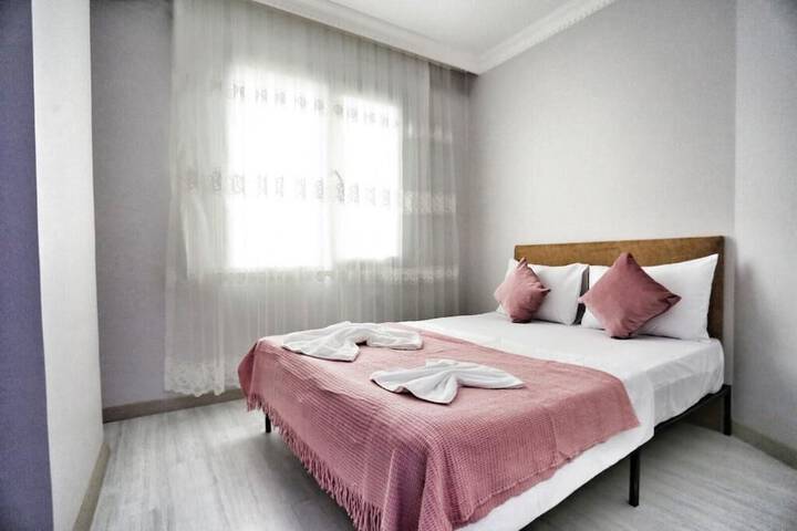 Room 5 of 13