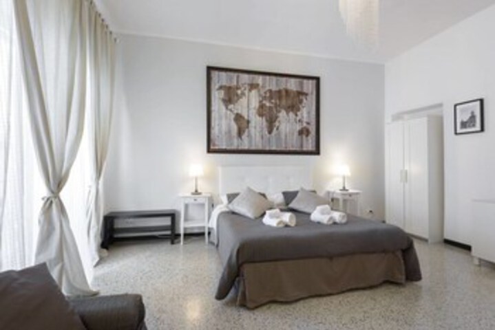 Room 12 of 14