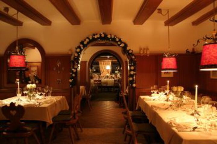 Dining 37 of 43