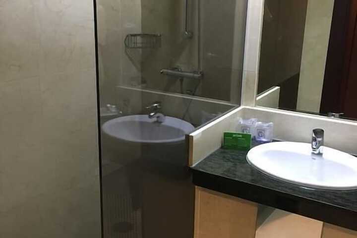 Room 20 of 54