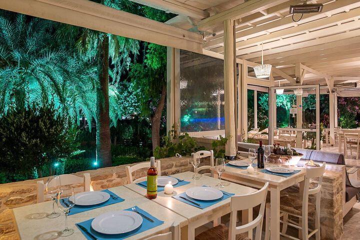 Dining 62 of 66