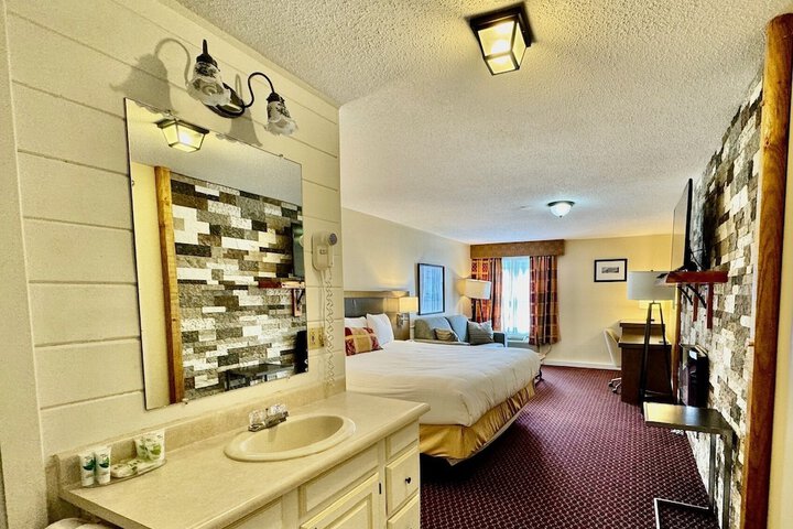 Room 11 of 73