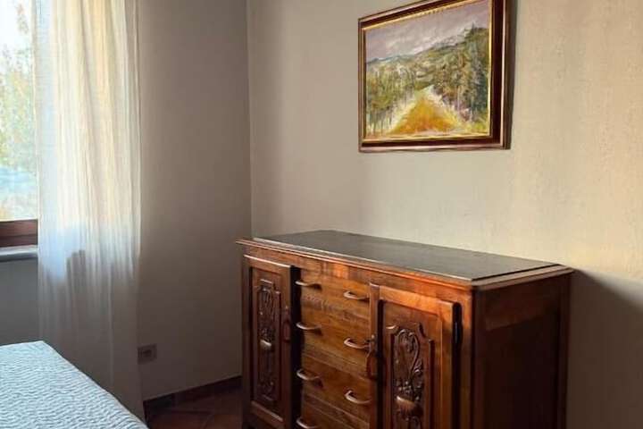 Room 2 of 50