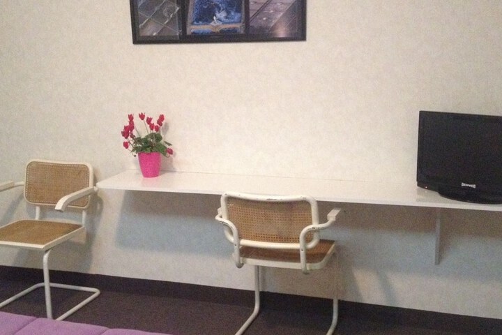 Room 10 of 39