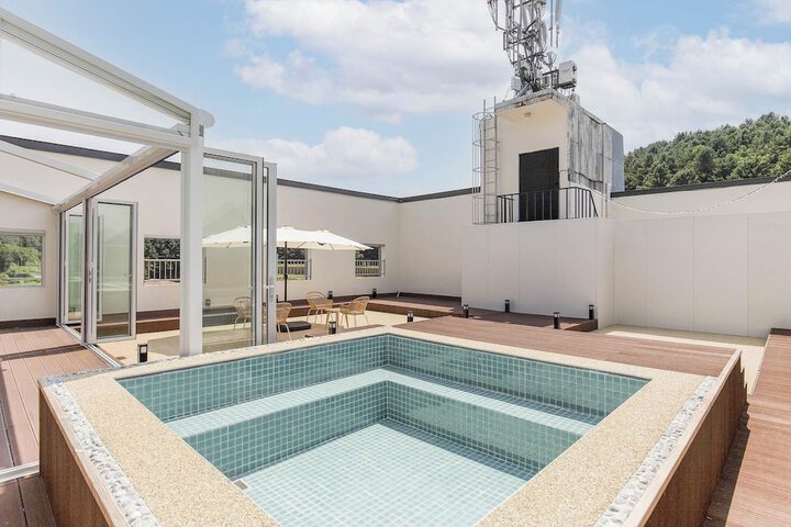 Terrace/Patio 49 of 82