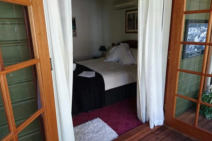 Room 4 of 19