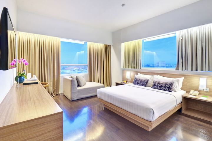 Room 17 of 53