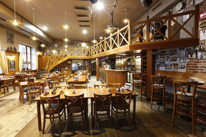 Dining 42 of 58