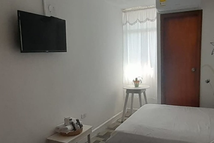 Room 3 of 11