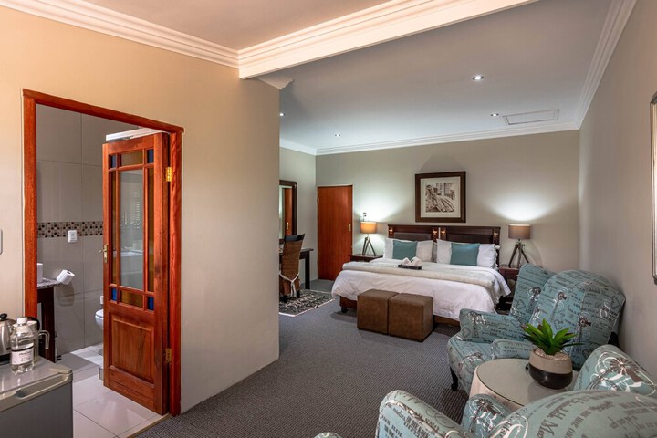 Room 13 of 100