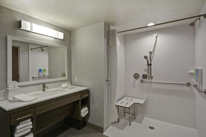 Bathroom shower