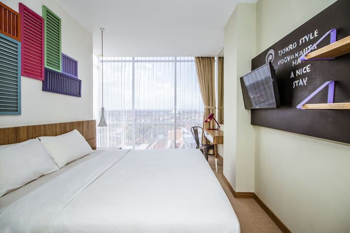 Room 16 of 53