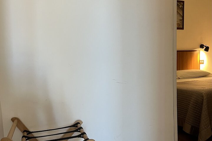 Room 17 of 45