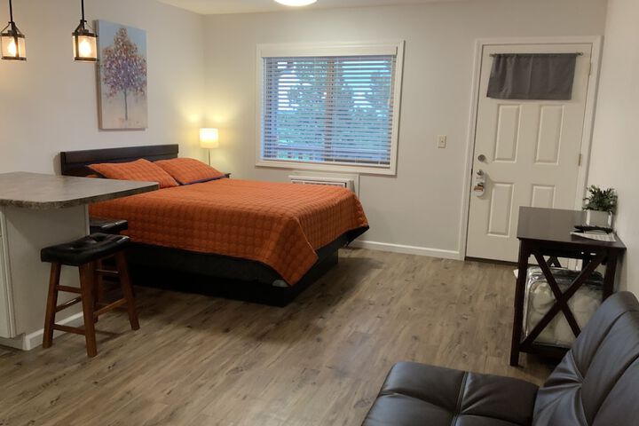 Room 82 of 259