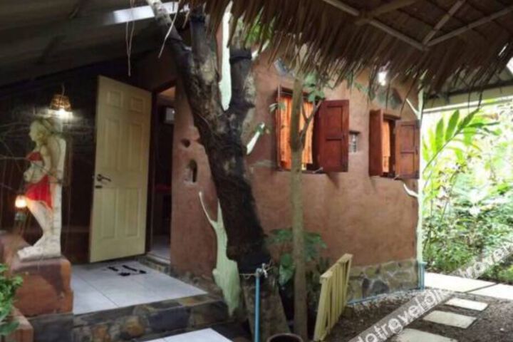 Baandin Benyanant民宿(Baandin Benyanant Homestay)