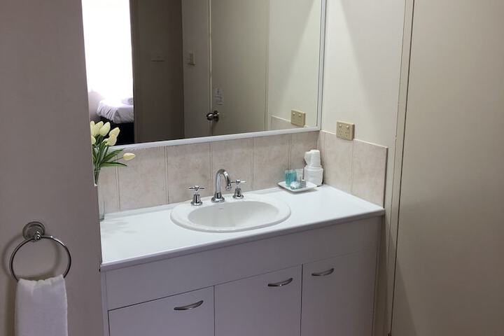 Room 16 of 25