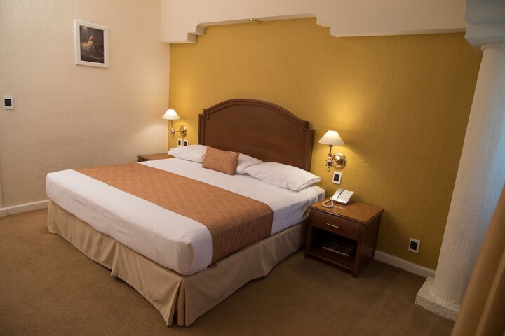 Room 9 of 95