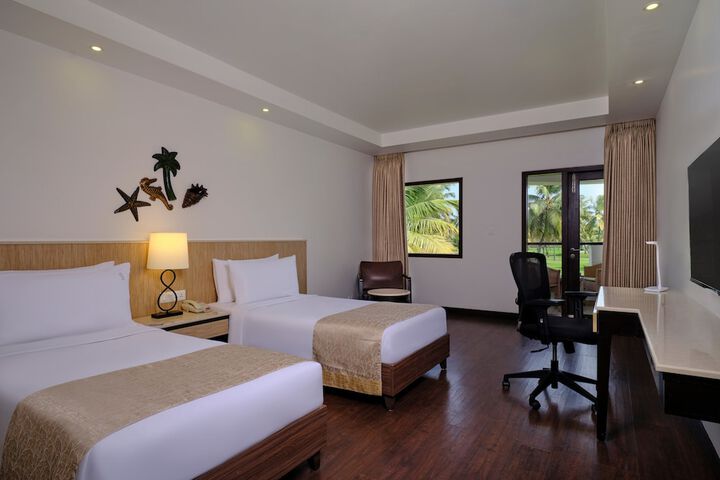 Room 18 of 104